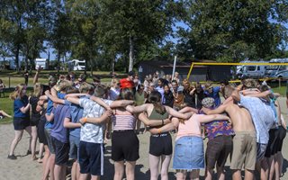 028__eks2710_frik-festival