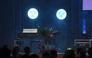 043__eks2817_frik-festival