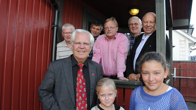 Bestefar svarer barn og unge på nett