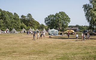 Deltakerne har begynt å etablere leiren