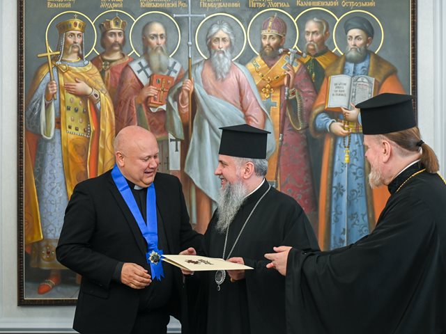 Mottok æresutmerkelse i Ukraina