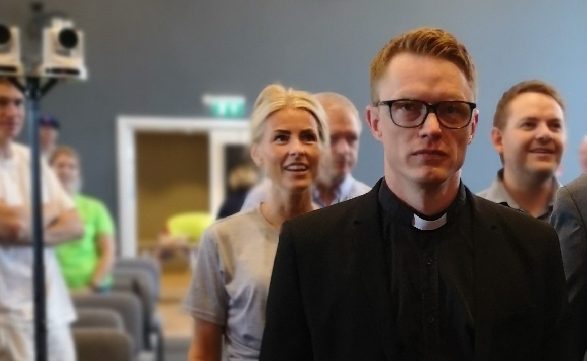 innsettelse-thore-sovik-til-nett_justert
