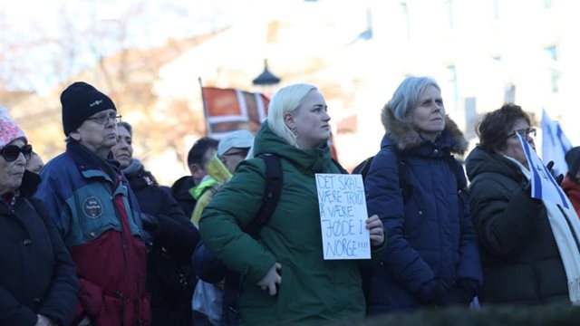 – Kan ikke være passive tilskuere 