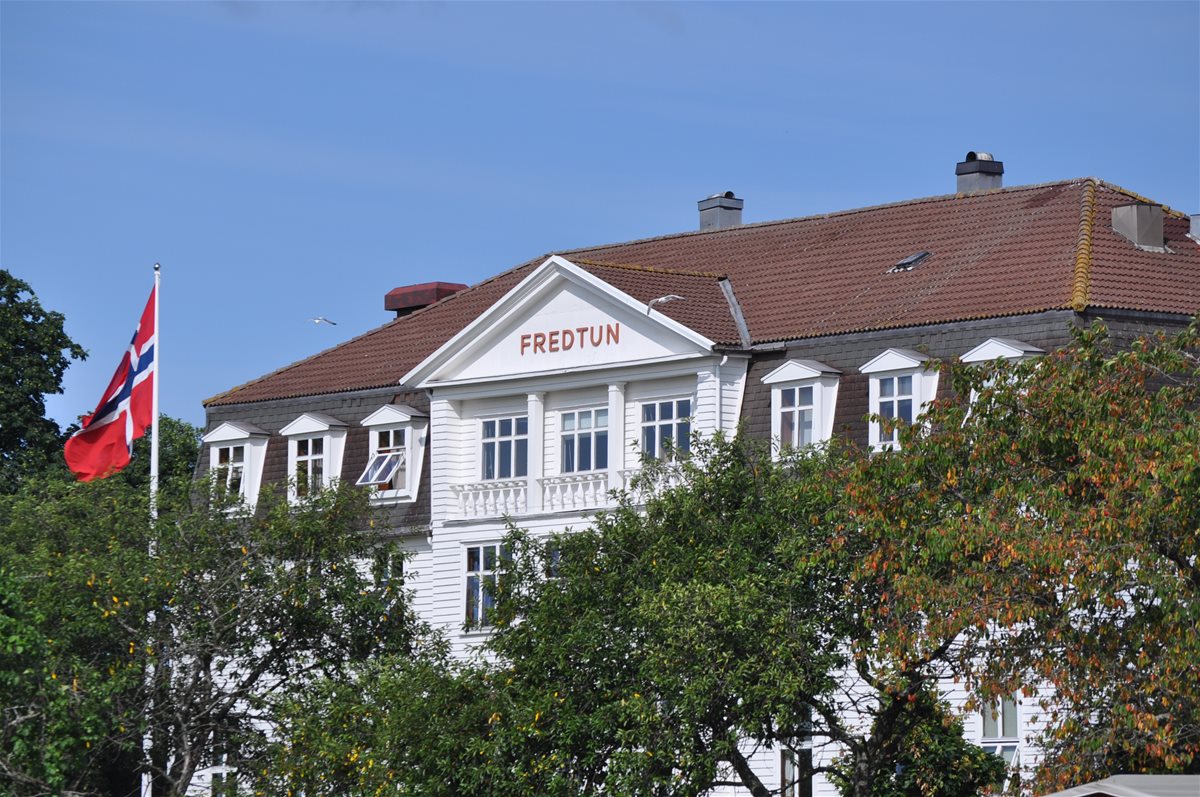 stavern-folkehoyskole-100-ar