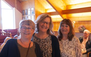 07 Turid (venstre): Kirka er mitt andre hjem. Uansett hvor jeg har bodd, har det vært en frikirke som har tatt oss imot. Fra Oslo, til Stavern og nå Grimstad. 