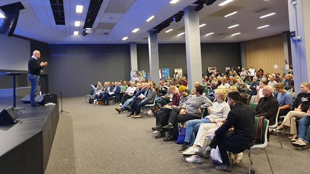 - Vi som misjonsfolk må svare på utfordringen 